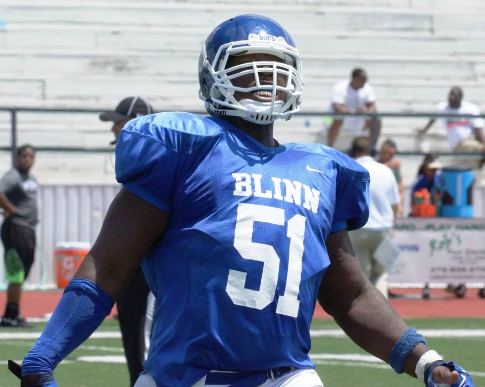 RoadTripSports's tweet photo. Where were we on this day in #CollegeFootballAmerica history (2010-2019)? Today we feature:

ASA-Miami Silver Storm
@BlinnAthletics 

📸➡️ Photos, gallery links here: https://t.co/3OglxzYDqA

#collegefootballhistory #asamiami #silverstorm #blinn #blinncollege #blinnbucs #gobucs https://t.co/HPewbZHSsK