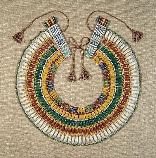 Collar egipcio, Período de Amarna, Nuevo Reino, XVIII Dinastía Egipto en MET Museum #jewelleryHistory