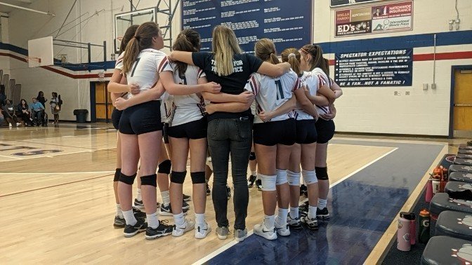 KristanLeigh04's tweet photo. If I'm being honest...I miss my girls! I just keep trying to convince them we are in the longest preseason ever!
.
.
#ballislife #vbislife https://t.co/mNmF0ZfQXl
