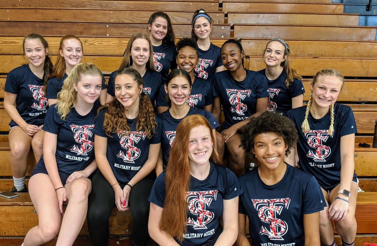 KristanLeigh04's tweet photo. If I'm being honest...I miss my girls! I just keep trying to convince them we are in the longest preseason ever!
.
.
#ballislife #vbislife https://t.co/mNmF0ZfQXl
