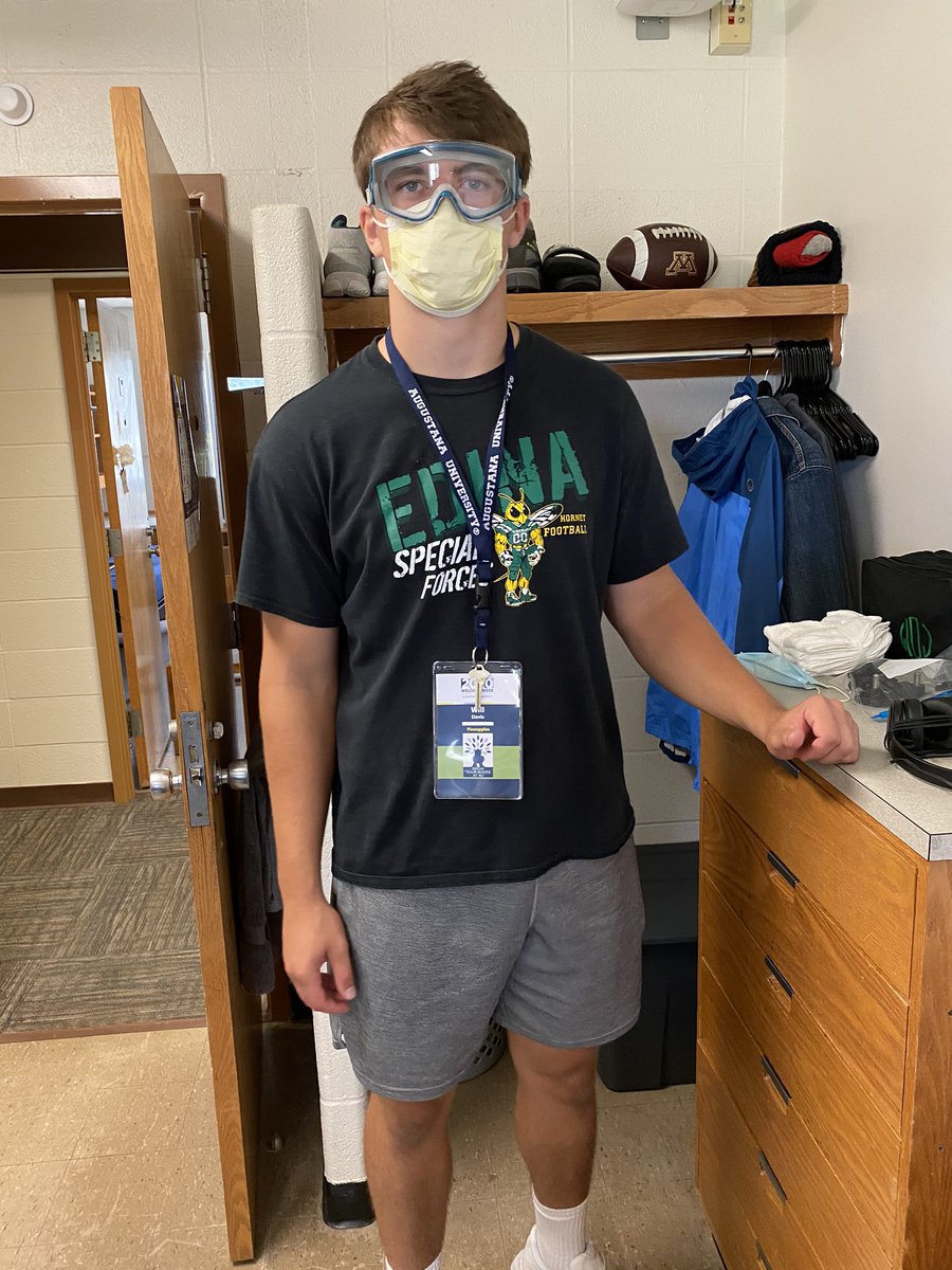 stanedavis's tweet photo. Will Davis, i.e. โBestestโ moves into the dorm...freshman year at Augustana!!! Thatโs not Covid stuff...thatโs getting ready for chem lab! #FightOn #chemgeek https://t.co/QAD8V44LtV