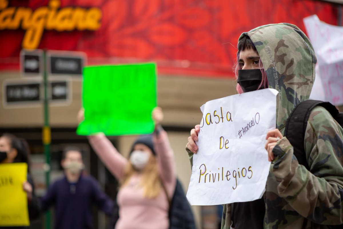 #SalvemosLaEducacion logrando el #ArancelCeroUniversal sin distinciones, como bien público. Y #QueSeaPermanente , no por emergencia, sino por derecho constitucional!