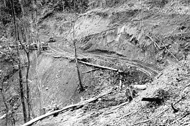 11 of 32: @USACEHQ got to work in late 1942 constructing the “Ledo Road” through India toward the border with Burma. The goal was to link this up with the Allied-controlled portion of the Burma Road in southern China.  #WWII75