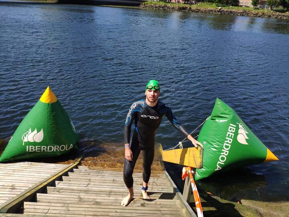 Triaspe_Aspe's tweet photo. Carmelo Selma, DÉCIMO, en el Campeonato de España de Triatlón en el grupo de edad 20-24 años que se acaba de disputar #Pontevedra. El buen ritmo y la constancia mantenida durante toda la competicion le ha llevado a conseguir el privilegio de entrar en el TOP TEN de España. https://t.co/iPyvbC0ZCf