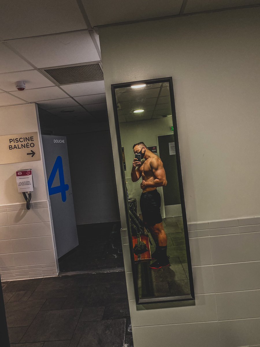 lucas_tls31's tweet image. 1 year ago !

Je sais pas si je mérite quoi que ce sois, mais on s’en donne les moyens 🤷🏽‍♂️

En tout cas fier du chemin parcourus pour l’instant, vous me donnez un maximum de force pour aller toujours plus loin ! Inspire me @Mikaelhymst @Mounir_Life