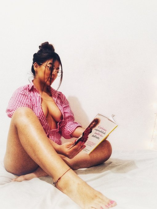 Do you like to read? https://t.co/tJvwVDh0DC<a href="/tag/nuevafotodeperfil"class="tags"><span>#nuevafotodeperfil</span></a>