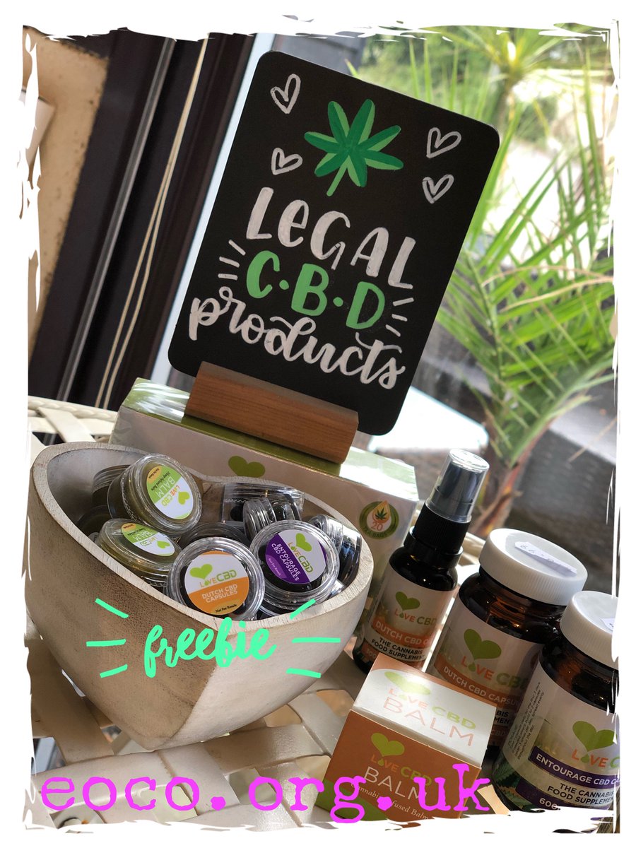 EssentialOilCom's tweet photo. FREE mini pot of CBD capsules or balm with any purchase of LoveCBD products https://t.co/cOB54TJyOO #CBD #freebies #limitedoffer https://t.co/YSAIViDi0c