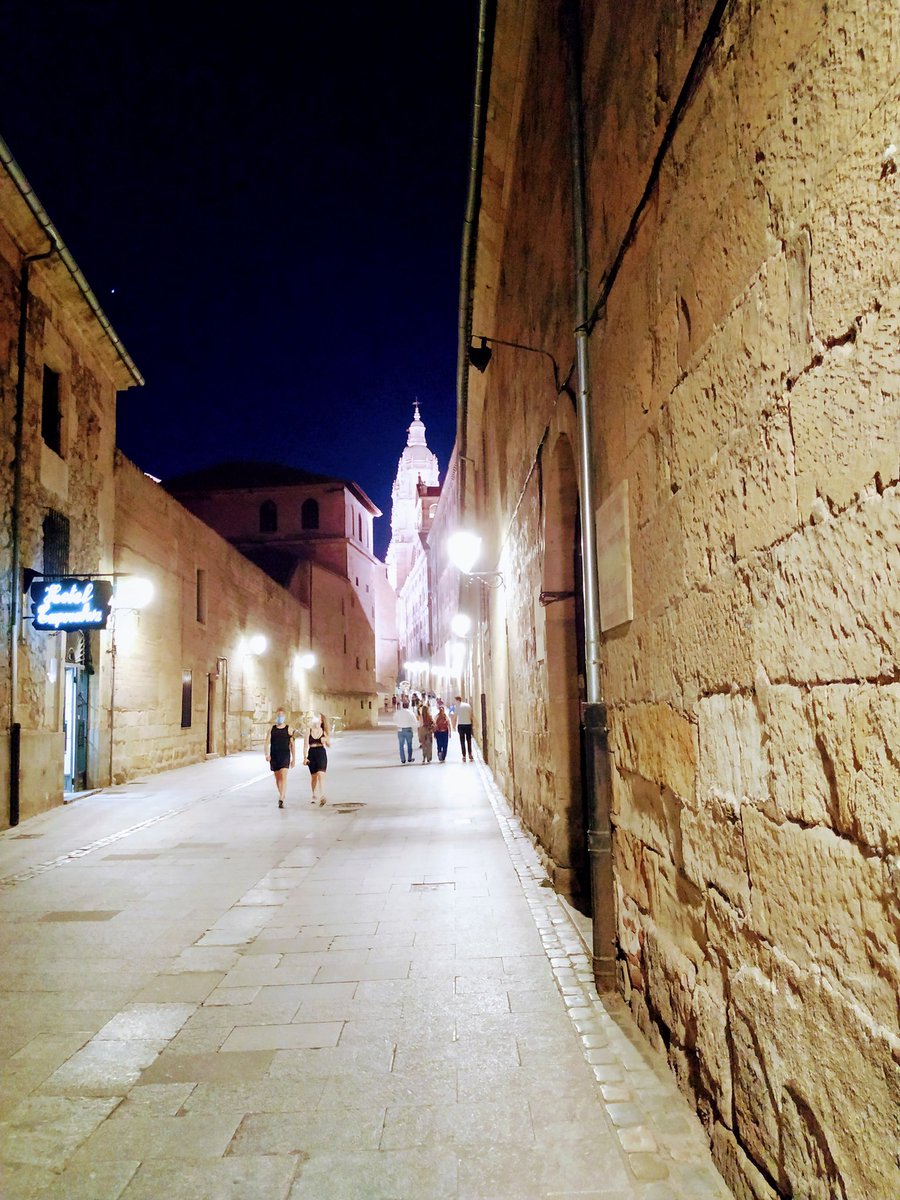 Será la calle más bonita de España?
#Salamanca #España