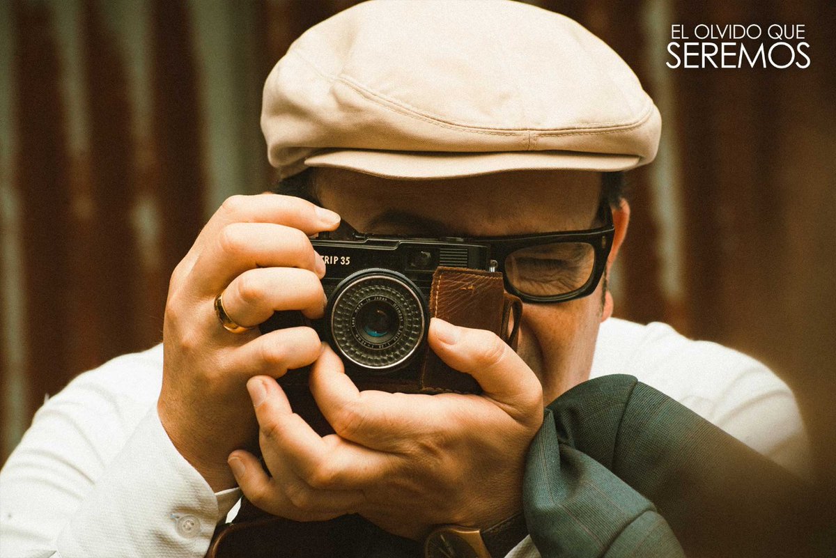 El aclamado actor Javier Cámara protagoniza "El Olvido Que Seremos" la película que llega hoy a las pantallas de <a href="/Cine_Colombia/">Cine Colombia</a> de la mano del ganador del Oscar, Fernando Trueba.