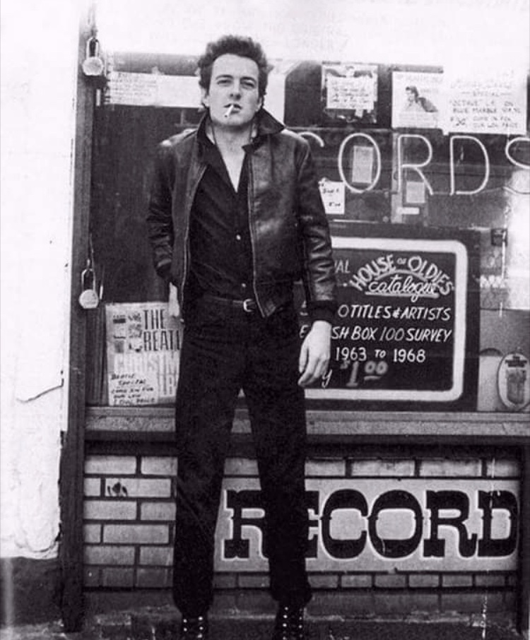 I m a day late but Happy Birthday to Joe Strummer! 