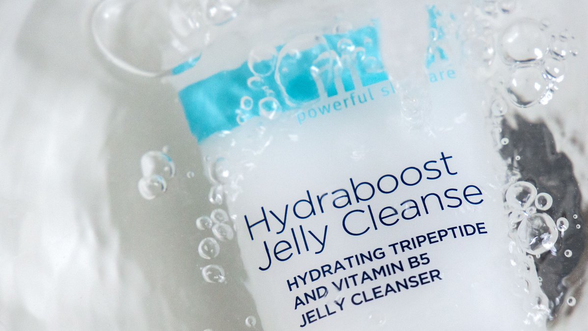 bluemercury's tweet photo. Hydrate + cleanse your skin with @m61skincare #Hydraboost Jelly Cleanse. 💦 This #vegan cleanser washes away dirt, makeup & other impurities, while leaving skin feeling soft, nourished & refreshed. https://t.co/qMJtSKRbbA