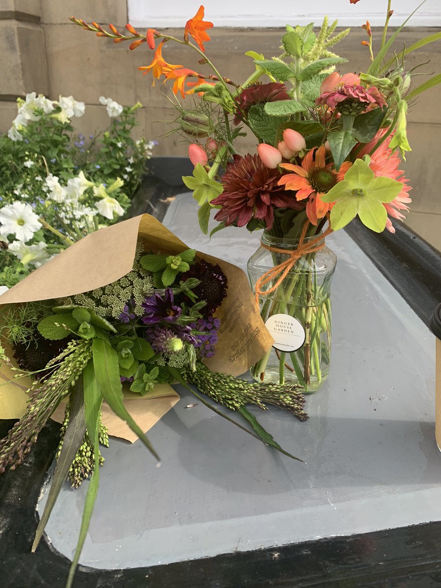 nikkiallman's tweet photo. Loving my flowers from @gingerhousegard from @KelsoFM this morning 💐 #SaturdayVibes #ScottishBorders https://t.co/k4Z1TXjNYD