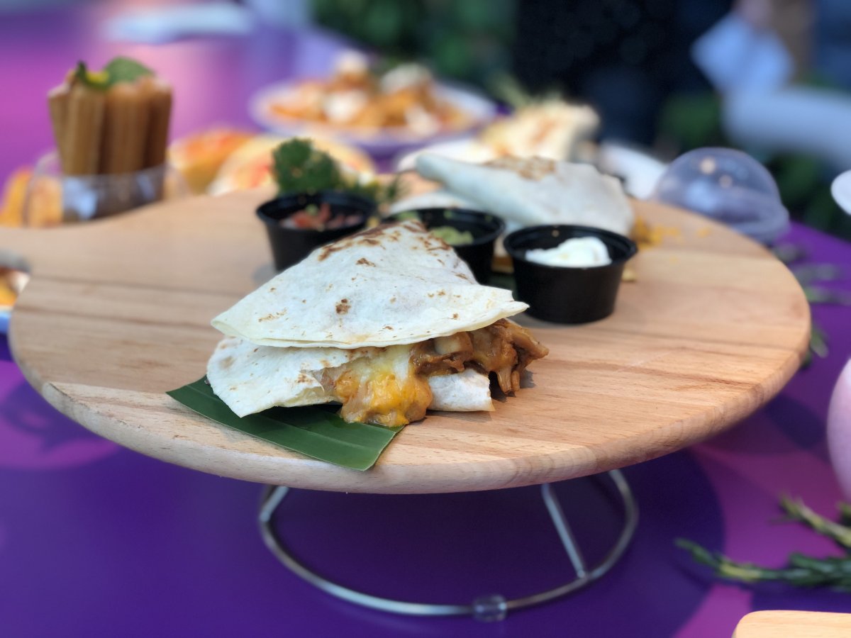 discoverbeijing's tweet photo. At Long Last, Taco Bell Comes to Satisfy Cravings in the Capital.
With a nice enough location and decent eats at a reasonable price, Beijing’s first Bell promises to grow a decent following – and indeed, it may not be the last to open in the city.https://t.co/N3jlvMxCbK https://t.co/E6yTZlncXH