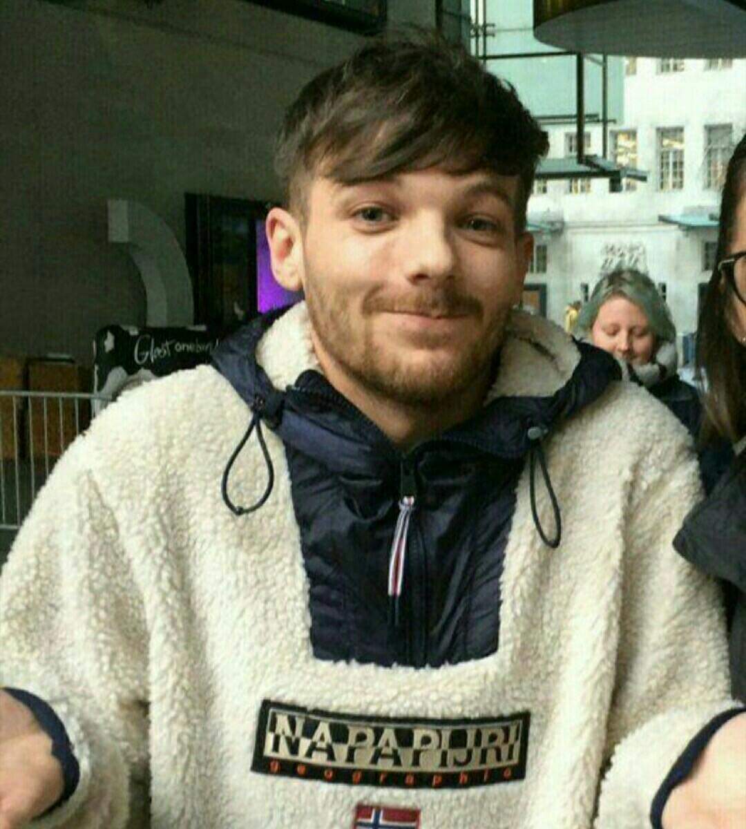 louis tomlinson‹a thread›