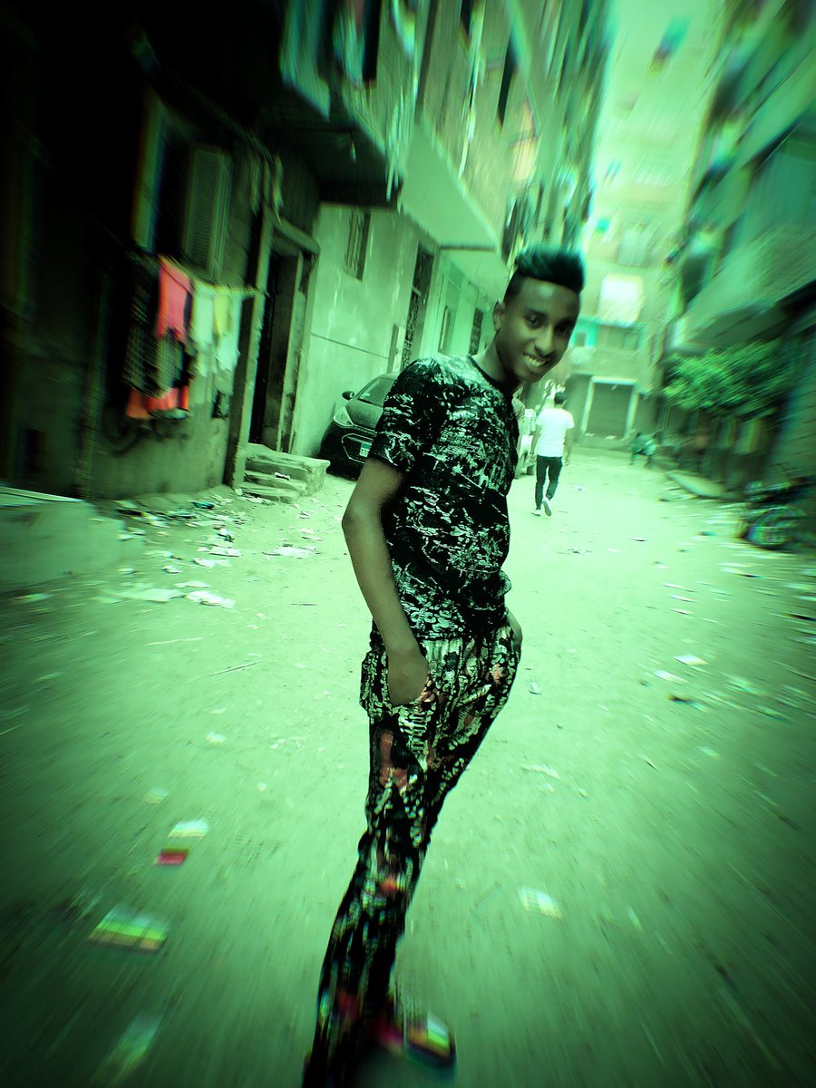 انتم كلكم واحد و شيكو لوحده واحد احلى مساء عليك ماتاخدش الكلام عليك رفعت الجلسه⁦❤️⁩⁦❤️⁩💪