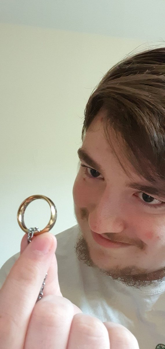 Sooo to make that image earlier I had to take this pic which is now in my camera roll.

You artsy folk have full permission to fuck me up just let me see what you make.

#SquidSquad