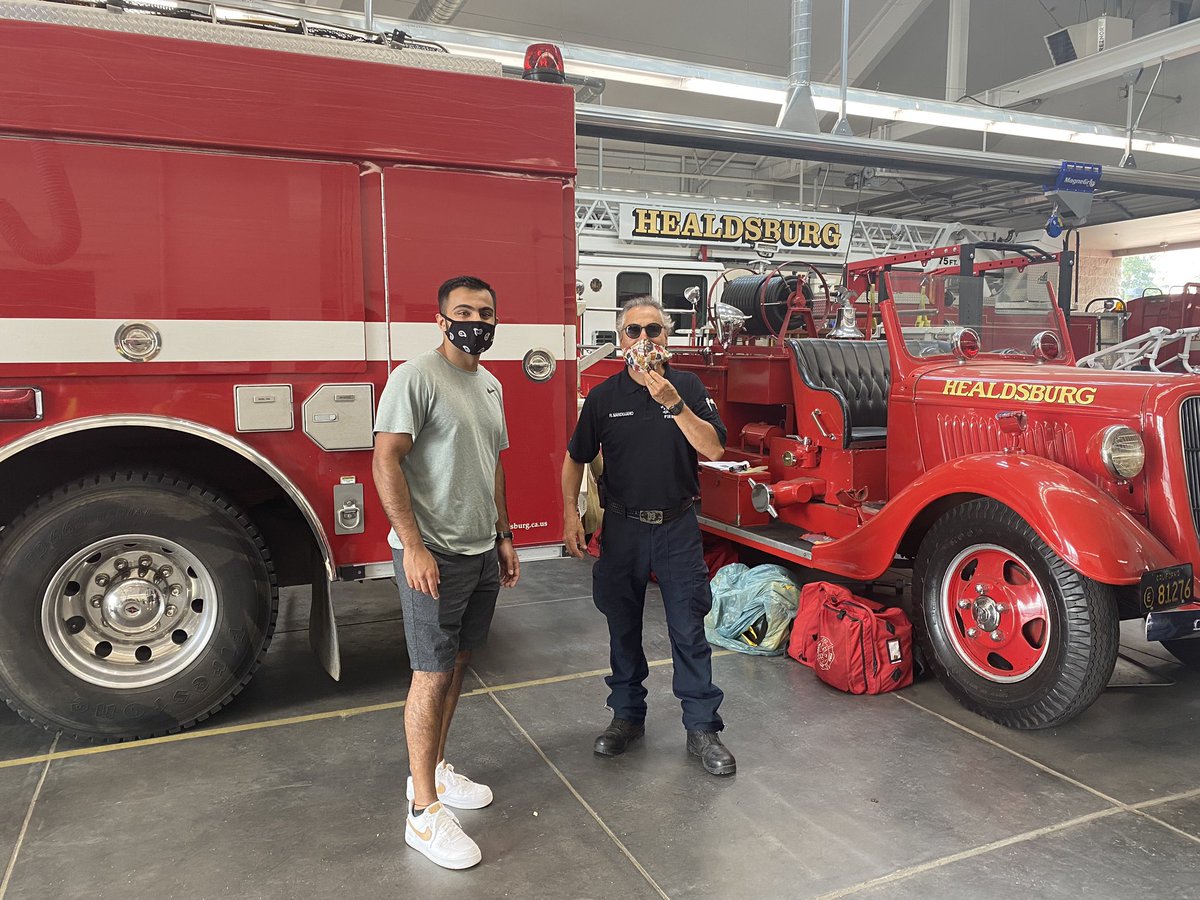 alim_721's tweet photo. Stopped at every fire/police station in North Sonoma County to drop off supplies for #firstResponders ! https://t.co/y561MdpCb7