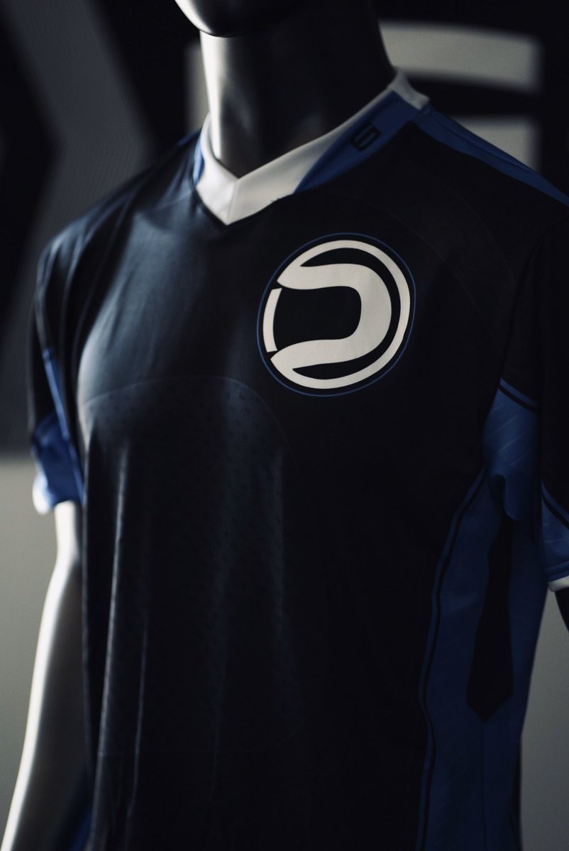 DareSniping's tweet photo. That Drip 💧👀 https://t.co/OQPieao33s