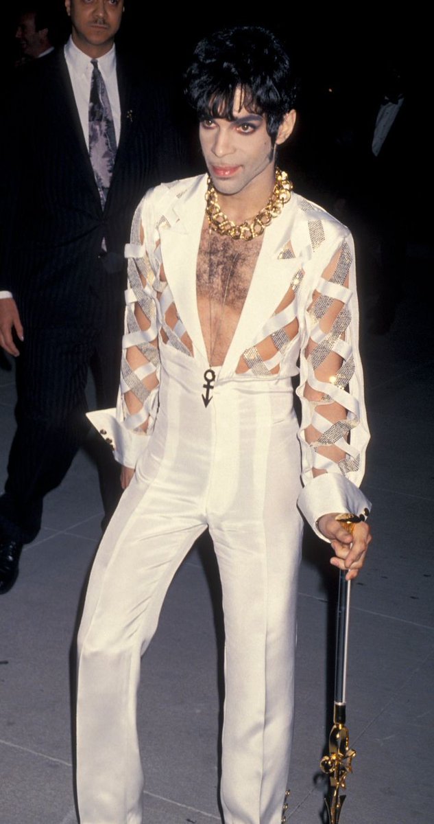 Prince and Michael Jackson wearing tf out of White. A thread;
