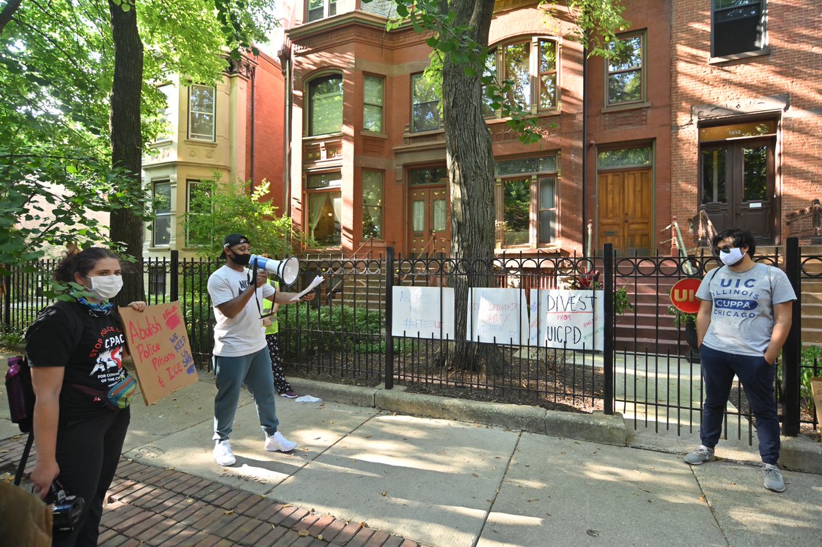 paulmgoyette's tweet photo. At the home of UIC Chancellor Michael Amaridis with student activists who are calling for an end to divest from police and end the contract with the FOP. #freeuic https://t.co/YAnG1TMoRf