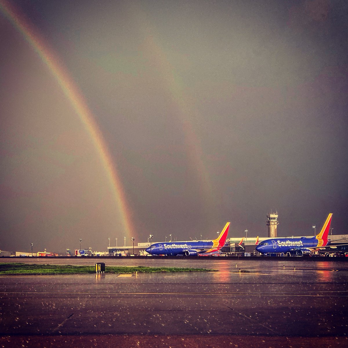 DallasLoveField's tweet photo. We won't stop looking for the 🌈 after this storm.

🧩: https://t.co/hufYkSrZRW https://t.co/u8fNfwKAjE