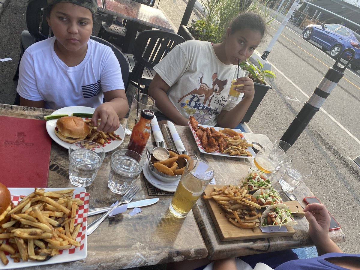 LanrickBennett's tweet photo. Out for dinner with the family at @LouisCiferBW in @GreekTownBIA #DestinationDanforth is in full effect in #TorontoDanforth Erin it was a wonder meal. Thx @NadialloydTO #EatLocal #BLM https://t.co/GouDlxIyzN