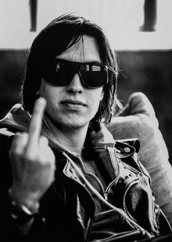 23/8: Happy Birthday, Julian Casablancas! 