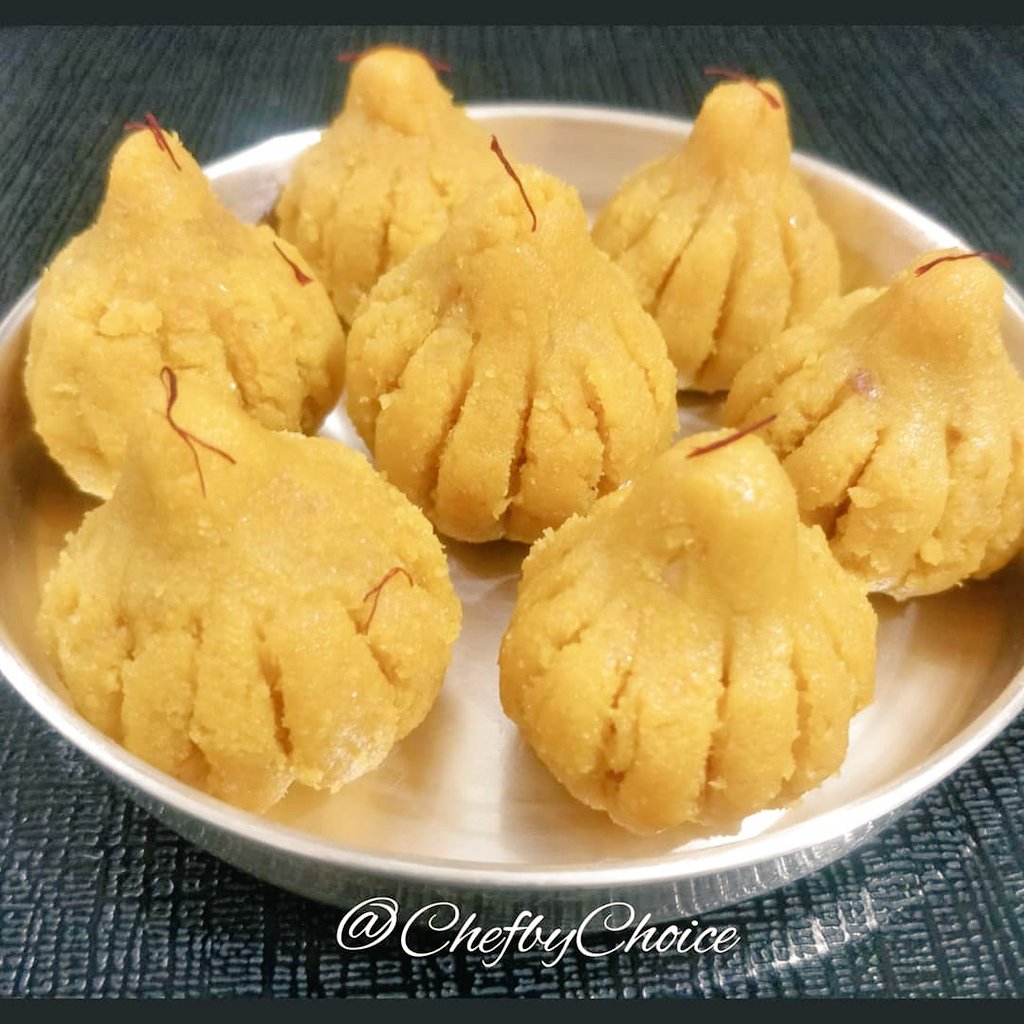 ChefbyChoice1's tweet photo. #chefbychoice #desserts #kesarmodak #instantmawamodak #ganpati #vegetariancuisine #Indianfood #food #foodie #foodlover #foodblogger #foodstyling #delicacies #cookwithCBC #cooking #passionforcooking
Recipe:
Instagram - https://t.co/2o9P6Sb9Gt
Facebook -https://t.co/q4plslRbIU https://t.co/3xjm76ohye