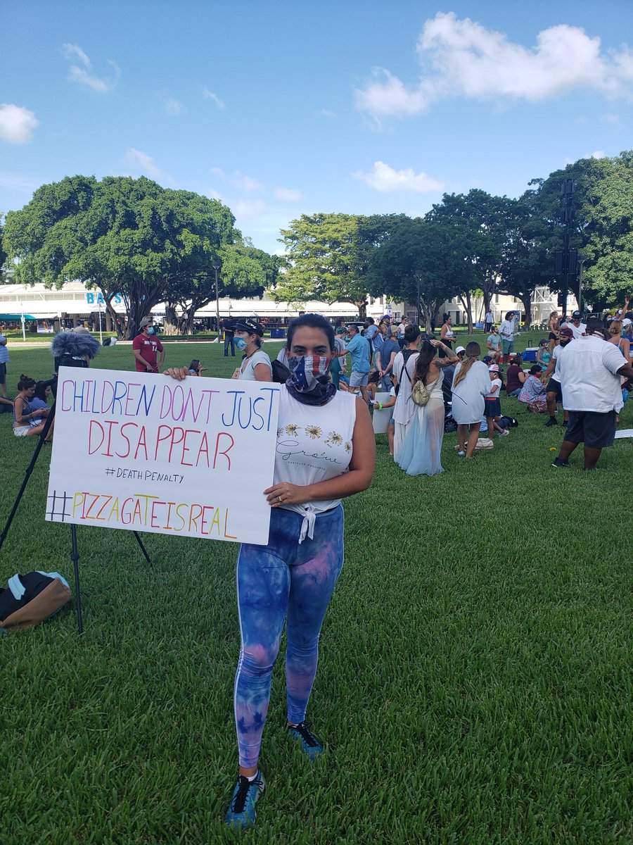 Nurserachel92's tweet photo. A global walk in an effort to bring change and raise awareness of child exploitation, abuse and human trafficking .
This was one of the hundreds of rallies around the country today, bringing more awareness to this situation.
#SaveOurChildren
#freedomforthechildren
#miami https://t.co/55MYFcNPg2