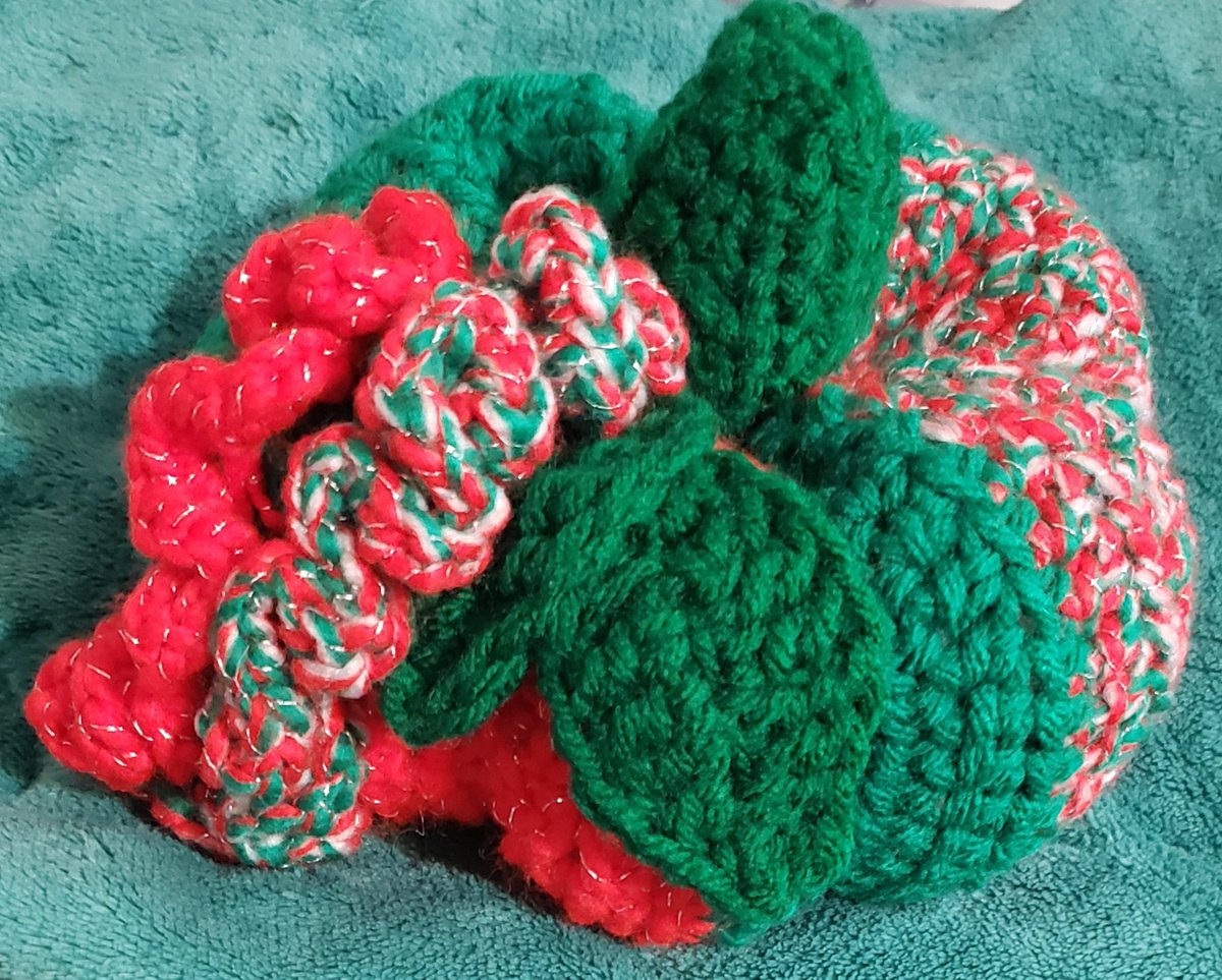 MadeSonni's tweet photo. Christmas Crochet Pumpkin!  #Decor #Unique #Crochet #Sonnimade https://t.co/deWFQnY5pc