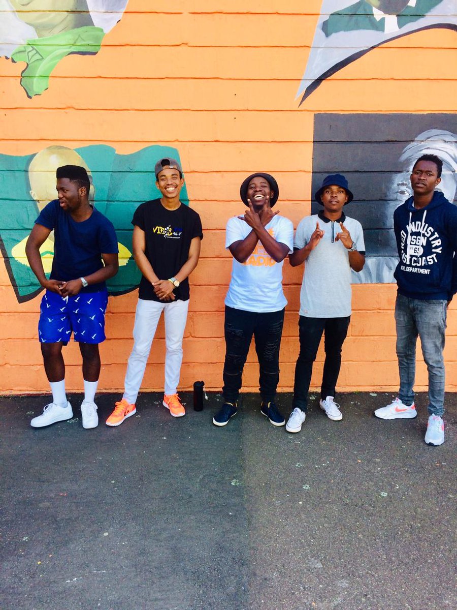 VibefmVY's tweet photo. We Are Vibrant Youth From Vibe94.7FM✨ https://t.co/3BhY5FXCFU