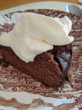 Chocolate Burnt Cheesecake with whipped cream