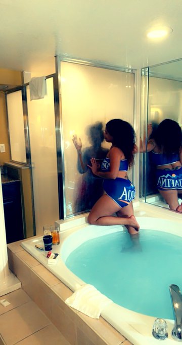 I need her subscribe to onlyfans right now to see what happened!! https://t.co/VPUsiPlmEu<a href="/tag/mvsales"class="tags"><span>#mvsales</span></a>