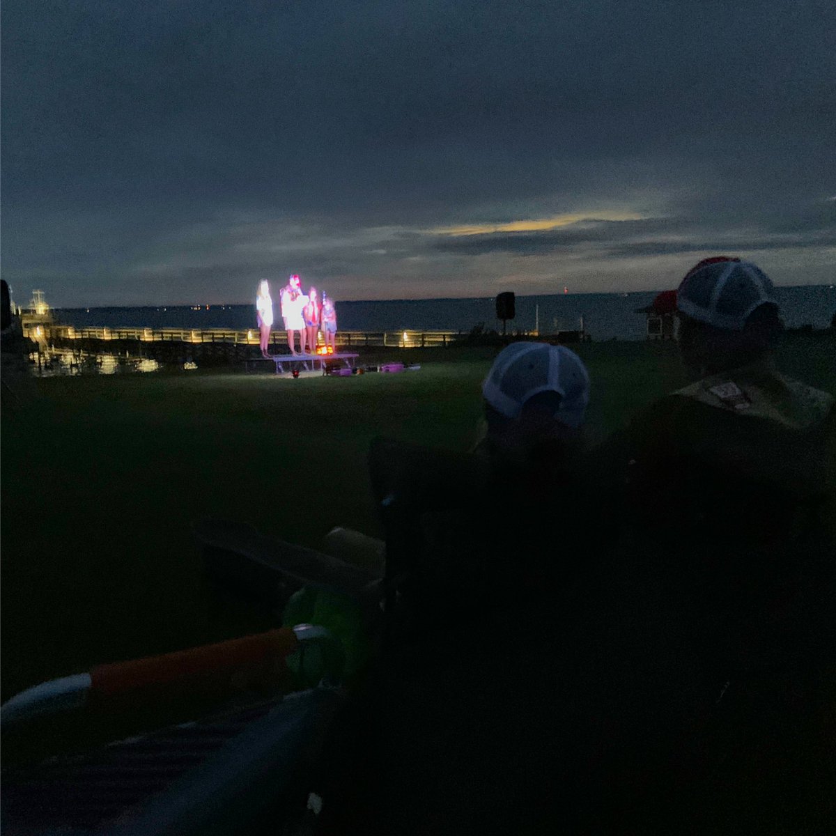 y_guides's tweet image. It’s a beautiful night for a socially distant campfire ceremony at Spring Outing in “The Great Outdoors”! #PalsForever #FriendsAlways