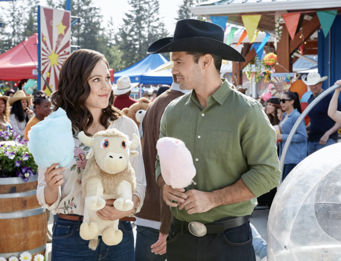 hallmarkchannel's tweet photo. #Hallmarkies! Join @hallmarkchannel for #ASummerRomance starring @erinkrakow and @RyanPaevey. It starts now! #Hearties #SummerNights https://t.co/ccz1bnxnKA