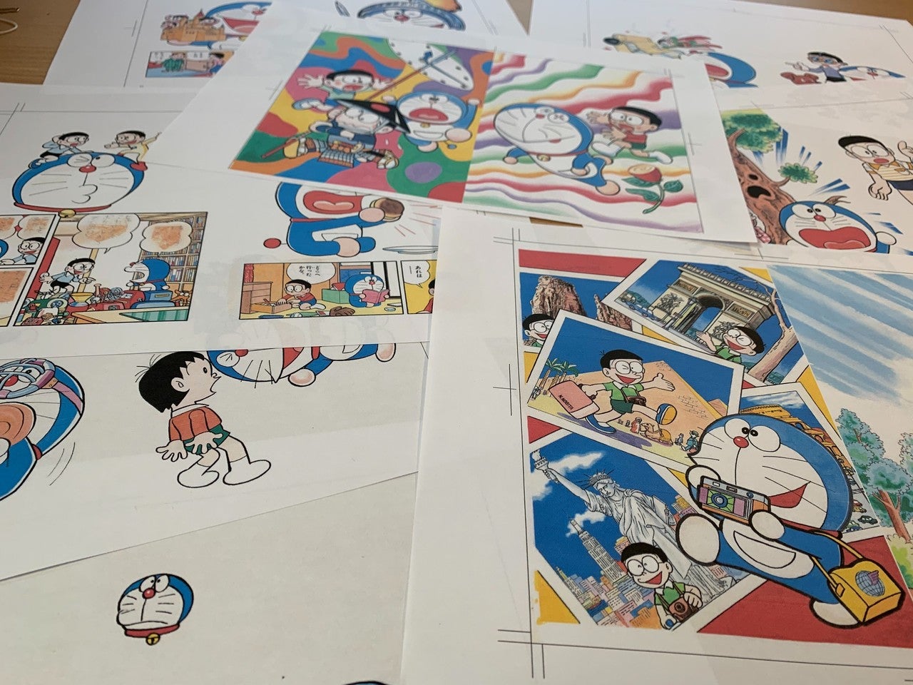 小学館ドラえもんルーム公式 別巻 厳選カラー 幻 画集 ドラ絵もん ドラえもん のカラーイラスト を厳選して収録した原画集です 実は ドラえもん のカラーイラストだけを集めた本は この本が初めてとなります 1枚1枚 小学館ドラえもんルーム公式 別巻 厳選カラー 幻 画集 ドラ絵もん ドラえもん のカラーイラスト を厳選して収録した原画集です 実は ドラえもん のカラーイラストだけを集めた本は この本が初めてとなります 1枚1枚