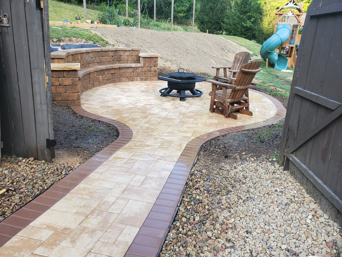 clb1212's tweet photo. Our summer patio project is (mostly) complete!  #quarantineproject https://t.co/aIdm4h6hnv