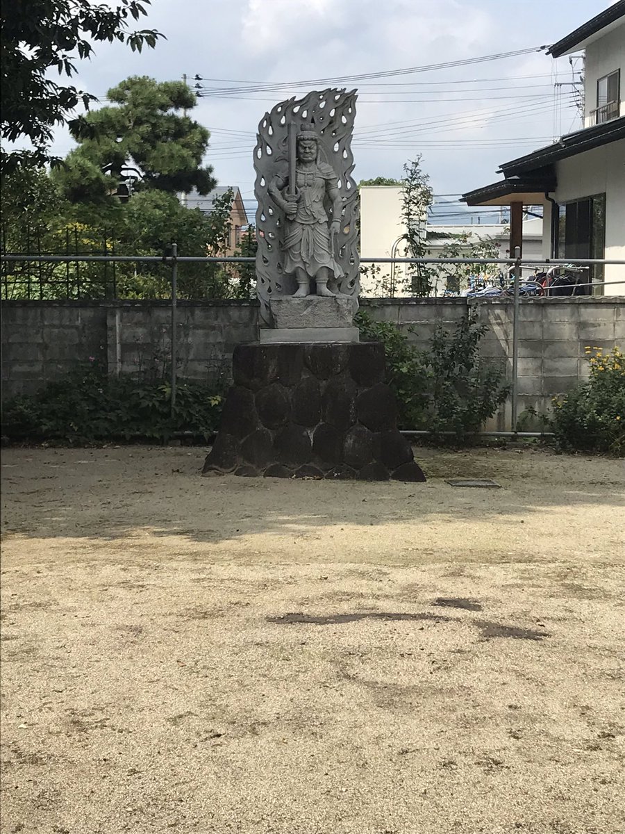 OTa1jf's tweet photo. 最上三十三観音　八番札所　六椹（天台宗　六椹山　宗福院）
2月3日の節分には火渡りの行事も行われるとの事
入り口の御手洗の龍も素敵
#最上三十三観音 https://t.co/GOWXW2vDO2
