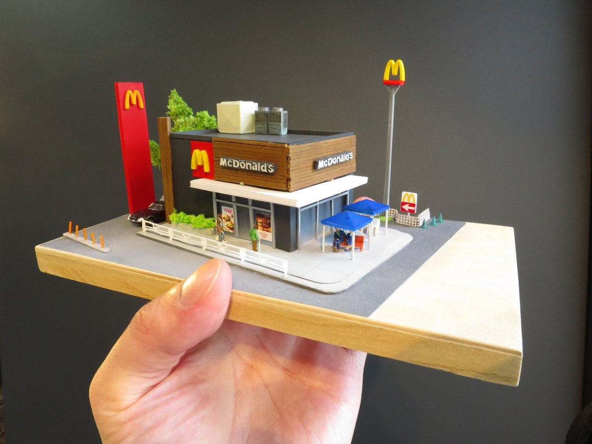 藤平翔 @fujihira_sho 氏の #マクドナルド です。 デジタルツールと手