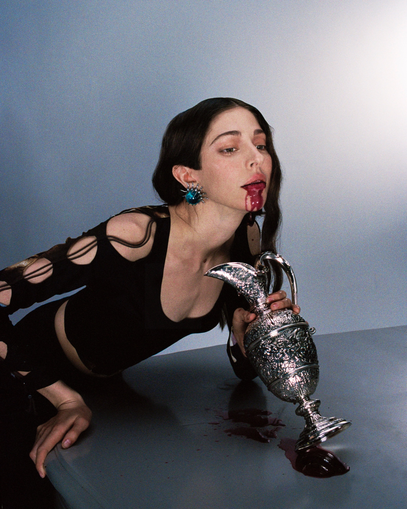 Nathan on X: "caroline polachek for the “pang” album shoot (2019), by hugo  comte https://t.co/oAI38ztgHI" / X