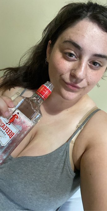 Let&rsquo;s play a game of I drink. You drink. Then you drink again! 😈 https://t.co/YKIVfaHWhG