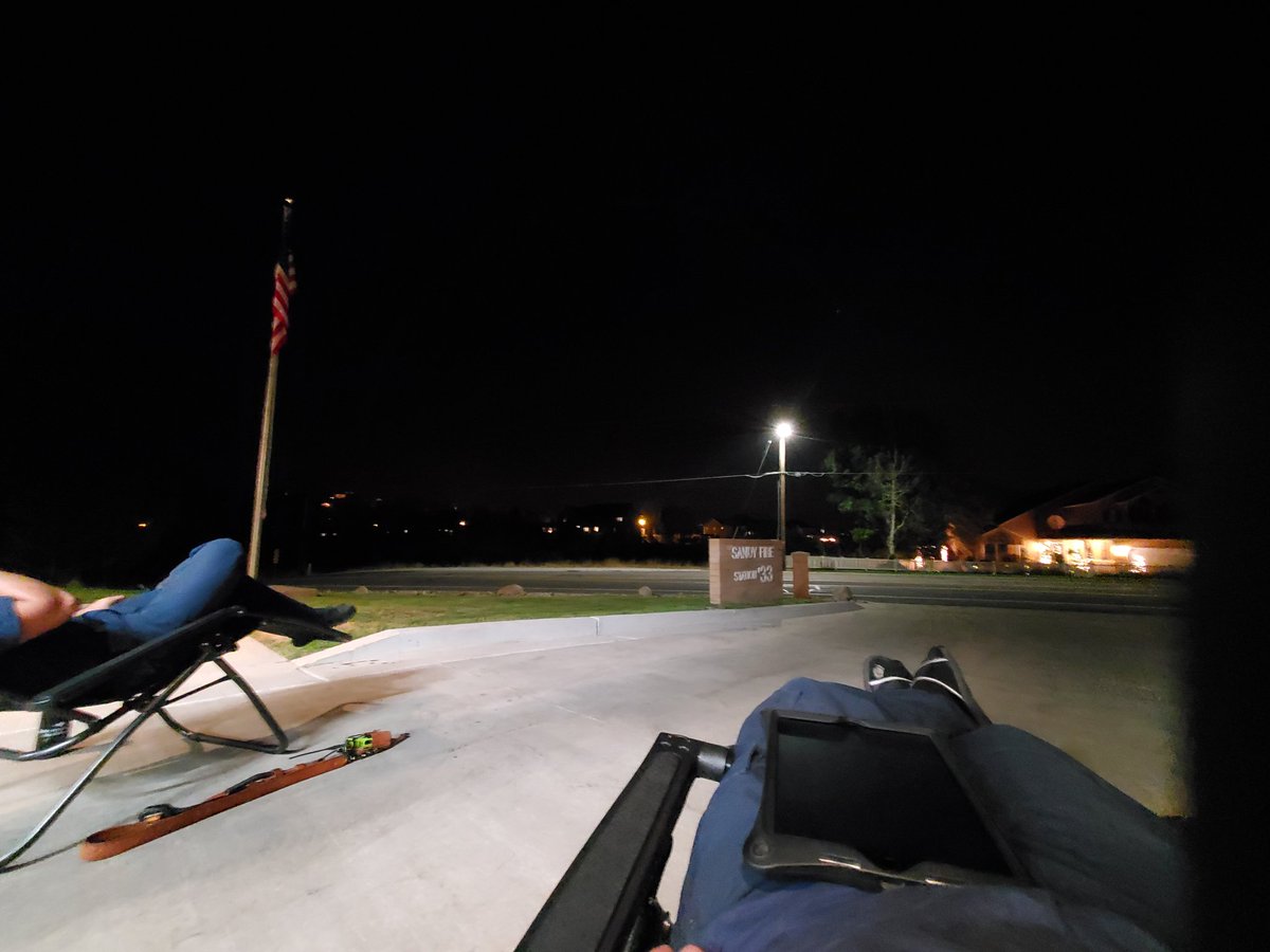 bugsterdrew's tweet image. It's a "Chill on the front apron" type of night at 33 house.