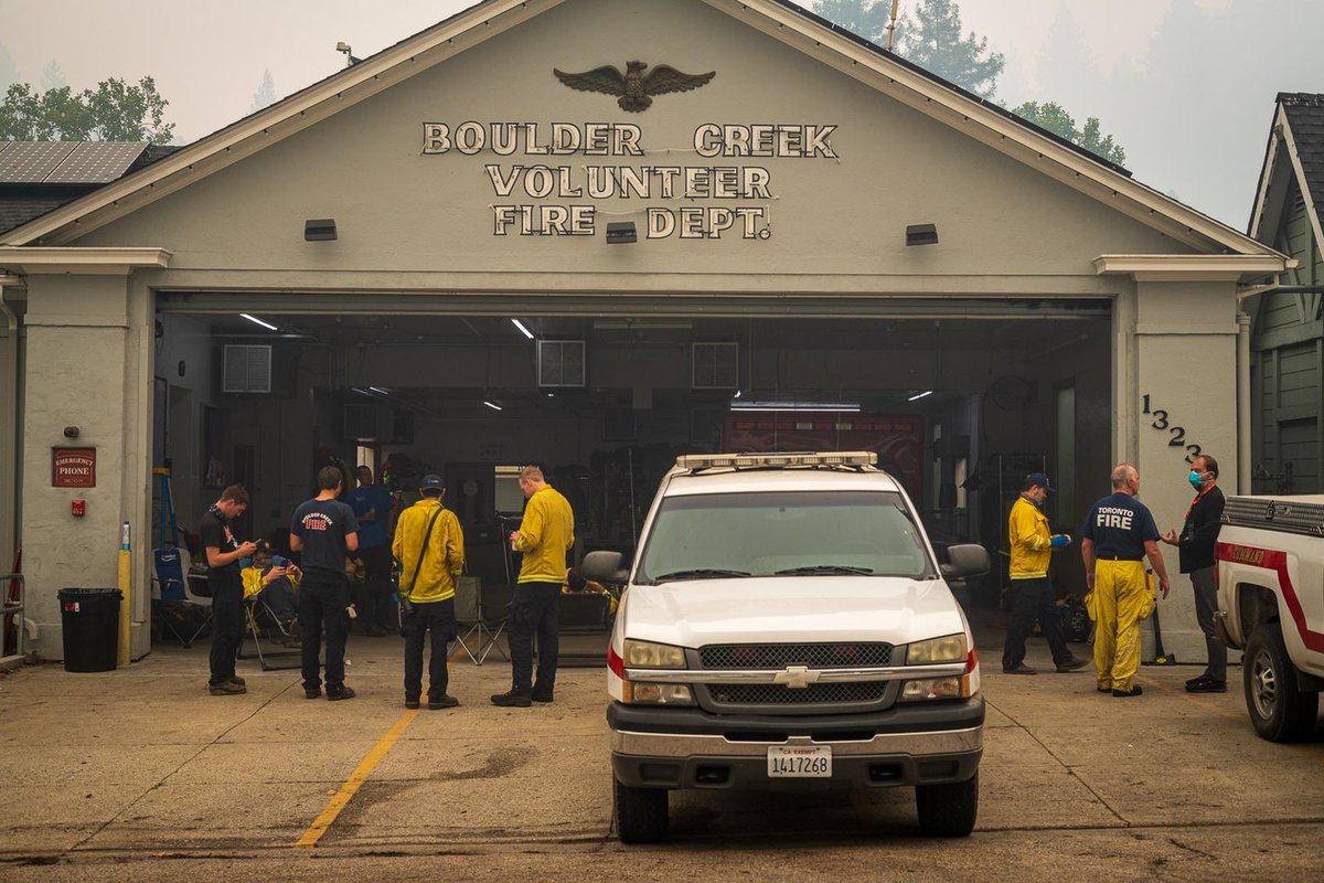 WCKitchen's tweet photo. Scenes from the front lines today 📸 Our WCK teams have delivered thousands of fresh meals to firefighters, affected residents &amp; others responding to California’s biggest fire crisis in history. We are grateful for everyone keeping their neighbors safe — and proud to do our part. https://t.co/HBdfj3Vnqh