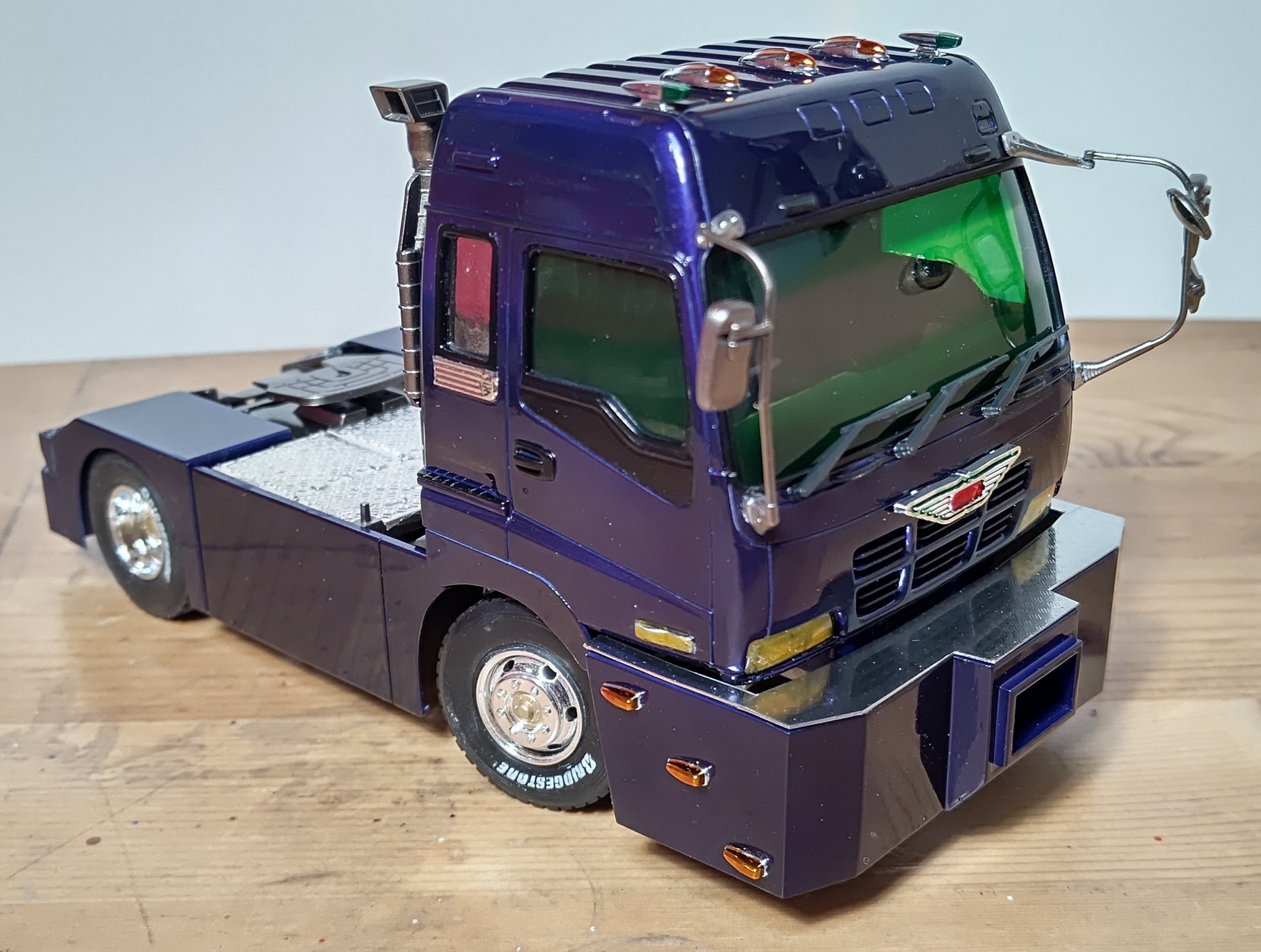 デコトラプラモデル コンテナ運搬車 - メルカリ