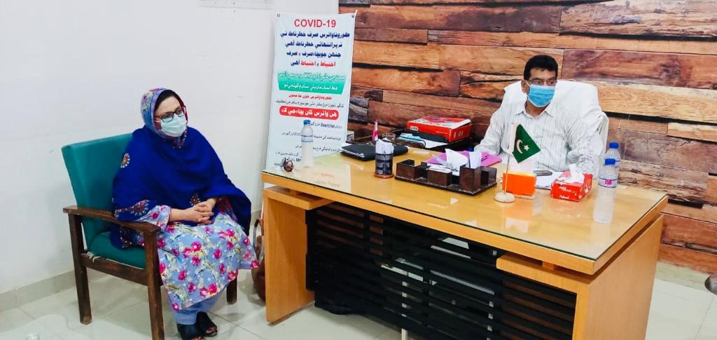 RajaRiazSoomro2's tweet photo. #MNA @DrShaziaAslam Soomro
Surprise visit of Taluka Hospital Pano Aqil
@MediaCellPPP @BBhuttoZardari 
@AseefaBZ @BakhtawarBZ 
@MuradAliShahPPP @S_KhursheedShah 
@SyedNasirHShah @awais_shah01 
@ShahNafisa @RubinaQaimkhani @HeerSoho @NDaultana @DraftabSoomro2 @ShirazSoomro https://t.co/f881L3kH5l