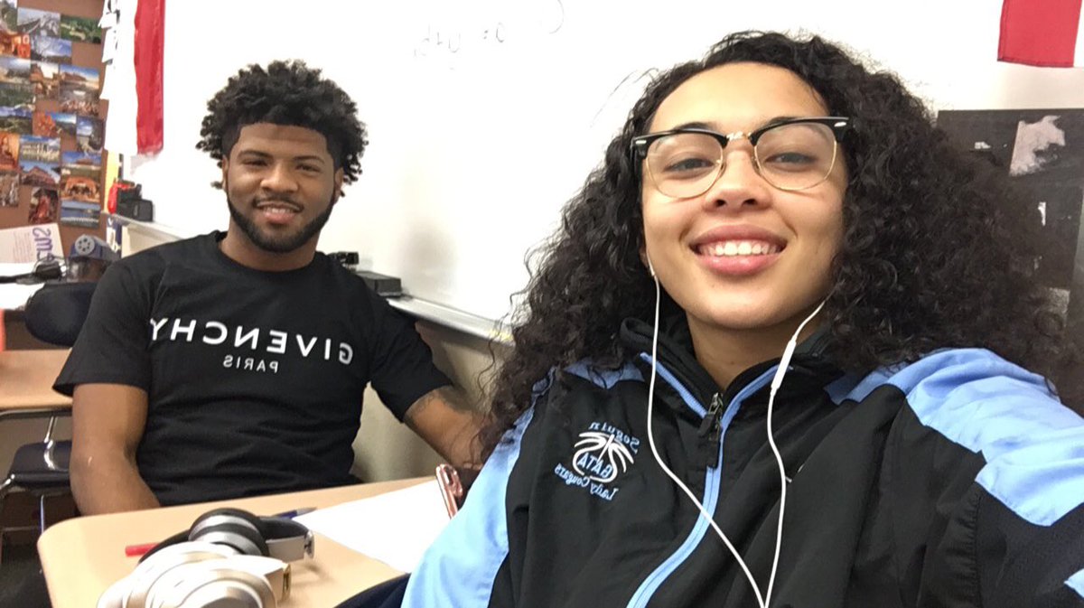 VanLacey's tweet photo. Besties. #LLL #EvanLacey #PLEASESPEAKUP #longlivelacey #LONGLIVEVAN #PLEASESPEAKUP https://t.co/yFtPDqcb9E