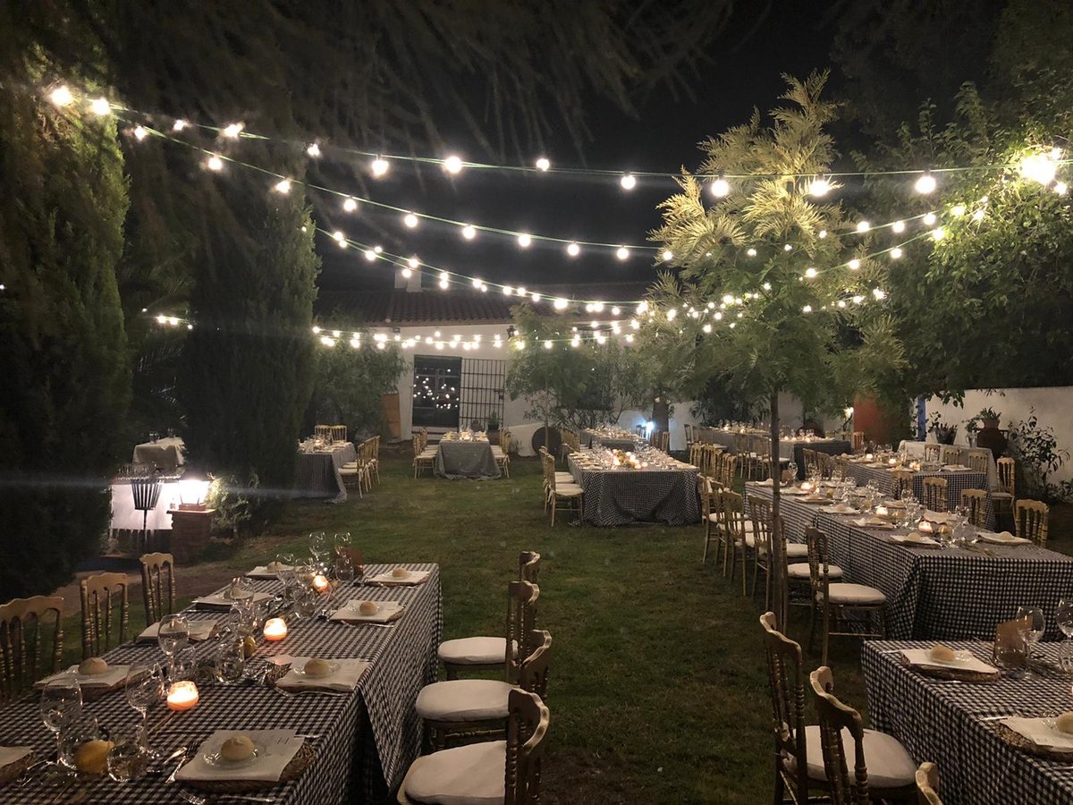 Boda Maria en Finca la Campana, @isedex 
#wedding #boda #deco #decoracion #iluminacionbodas #iluminacion #luz #light #weddinglighting #iluminaciondecorativa #iluminacionesbodas #arteefimero #disfrutalanoche #volvemos