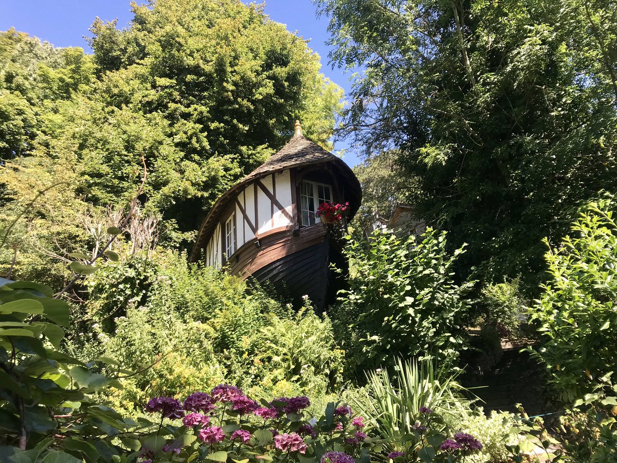 Houd (of hervind) #hoop en #vertrouwen, want alles komt goed! Hoe? Geen idee. Mijn breinbrekers vind je in mijn nieuwe #blog: expeditieflow.nl/hoop-en-vertro…