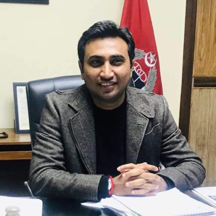 liaquat_dahani's tweet photo. Sarki should have studied carefully about Respected Sir Shahnawaz. before Claiming Such things. He should have visited his hometown before blaming such  Hardworking and Sincere Officer. 

#WeSupportSPshahnawaz https://t.co/Nc1hGN6fZ7