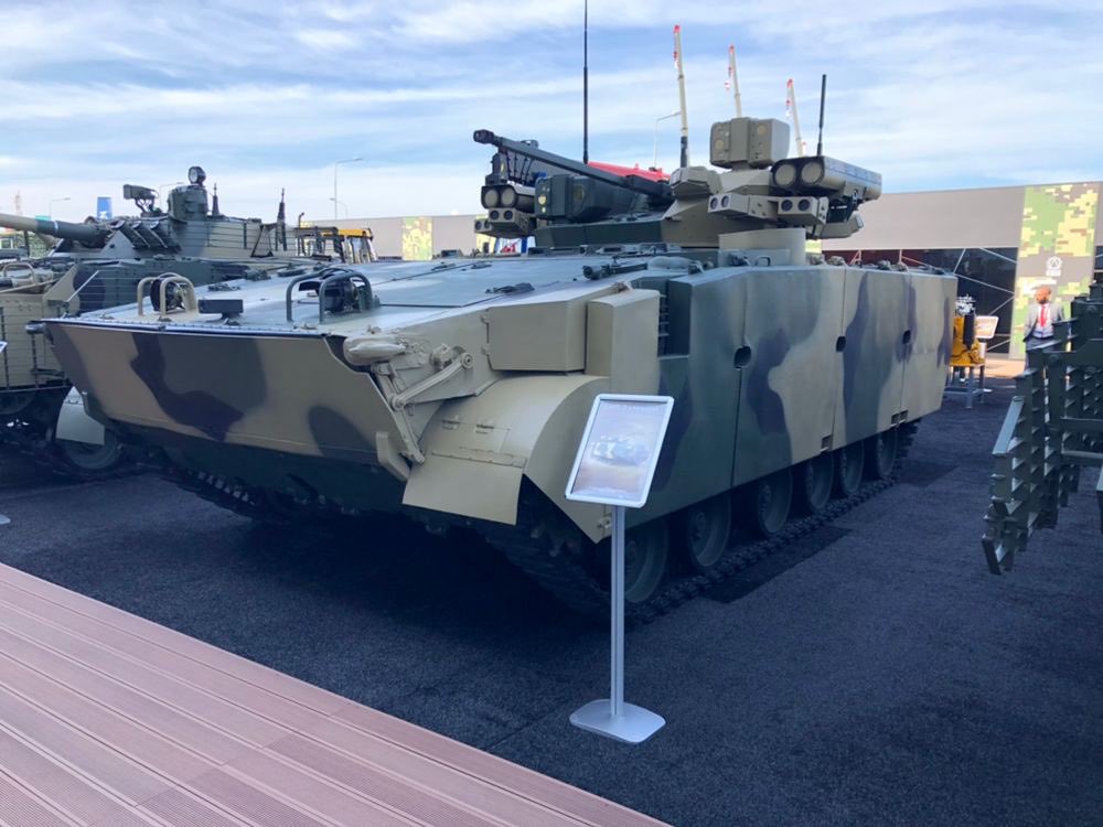 Photos of the BMP-3 Manul, which look’s more like the Kurganets-25 than a normal BMP-3. Looks like it has an Epokha turret with 4 Kornet ATGM and add-on side armor. 28/ https://t.me/infantmilitario/43731